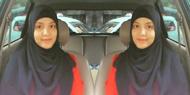 Anak Semata Wayang Cium Jenazah Renita Sukardi di Liang Lahat