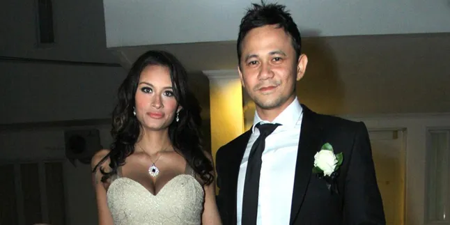 Anak Tumbuh Gigi, Rebecca Reijman Berhenti Beri ASI Anak Tumbuh Gigi, Rebecca Reijman Berhenti Beri ASI