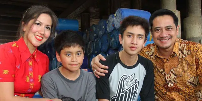 Anak Venna Melinda Petik Hikmah Dari Perceraian Orang Tuanya