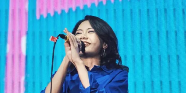 Anastasia Ria Rilis Single yang Bertajuk CANDU