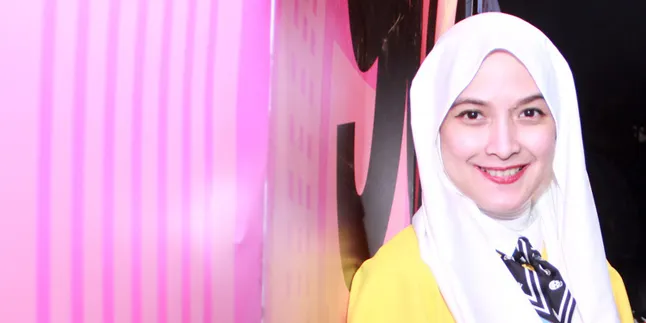 Andhara Early, Bangun Tidur Langsung Ingin Memakai Hijab