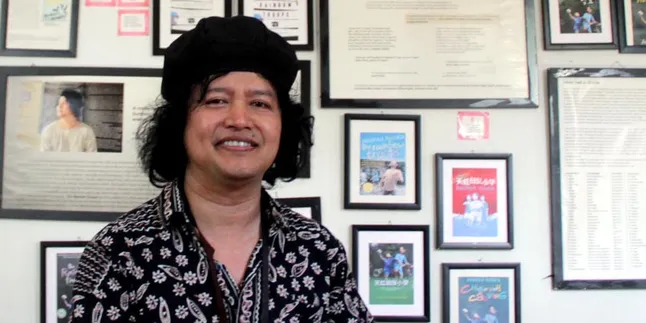 Andrea Hirata: Mimpi Kecil Itu Jadi Nyata