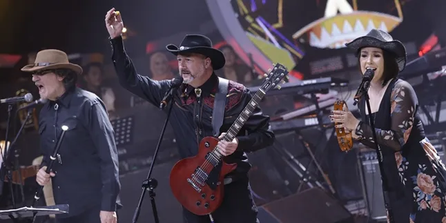 Andrew Ceritakan Awal Mula Berdirinya Dangdut Cowboys Tahun 2007 & Alasan di Baliknya Andrew Ceritakan Awal Mula Berdirinya Dangdut Cowboys Tahun 2007 & Alasan di Baliknya
