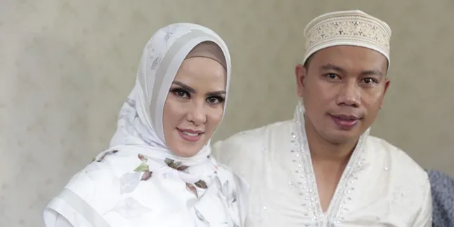 Angel Lelga & Vicky Prasetyo Bersyukur Banyak Terima Endorse Jelang Pernikahan Angel Lelga & Vicky Prasetyo Bersyukur Banyak Terima Endorse Jelang Pernikahan