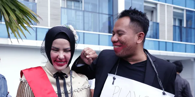 Angel Lelga Bakal Undang Para Mantan Vicky Prasetyo di Pesta Nikah?