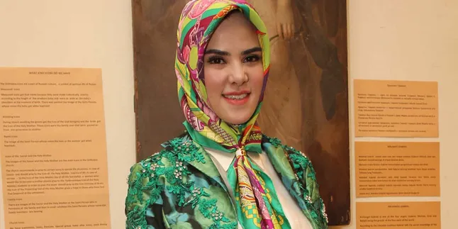 Angel Lelga Yakin Ada Orang di Balik Tersebarnya Foto Syur Angel Lelga Yakin Ada Orang di Balik Tersebarnya Foto Syur