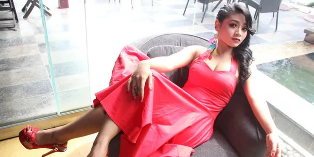 Angel V Dikontrak Label Luar Negeri