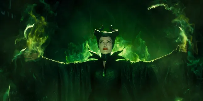 Angelina Jolie 'Kerasukan' Gara-Gara Film 'MALEFICENT' Angelina Jolie 'Kerasukan' Gara-Gara Film 'MALEFICENT'