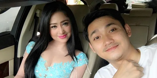 Angga Wijaya Urus Sendiri Surat Numpang Nikah Tanpa Ditemani Dewi Perssik Angga Wijaya Urus Sendiri Surat Numpang Nikah Tanpa Ditemani Dewi Perssik