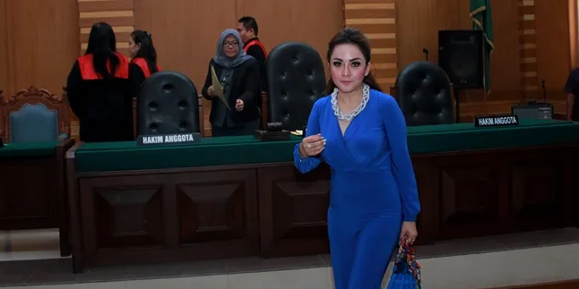 Anggap Langgar Kode Etik Advokat, Regina Laporkan Farhat Abbas Anggap Langgar Kode Etik Advokat, Regina Laporkan Farhat Abbas