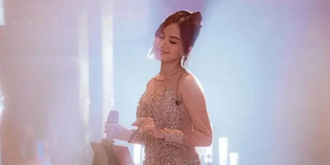 Anggi Marito Rilis Single yang Berjudul TAK SEGAMPANG ITU