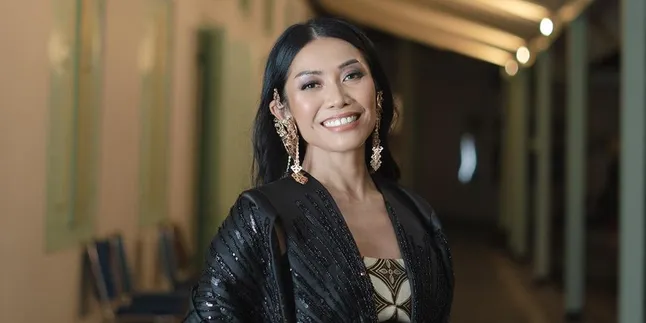 Anggun C Sasmi Jadi Artis Indonesia Pertama yang Turut Bintangi Broadway Legendaris
