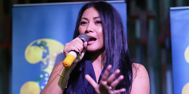 Anggun Ditunjuk Sebagai Salah Satu Juri The Masked Singer Perancis!