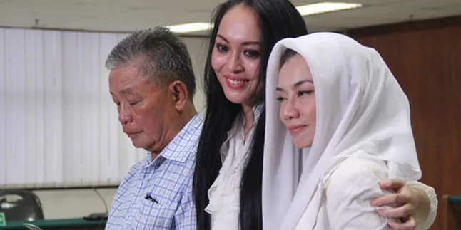 Angie Divonis 4,5 Tahun, Hak Asuh Zahwa - Aaliyah?