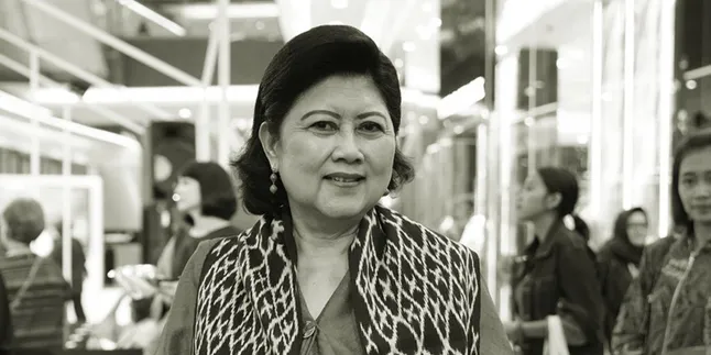 Ani Yudhoyono Meninggal Dunia di Usia 66 Tahun Ani Yudhoyono Meninggal Dunia di Usia 66 Tahun