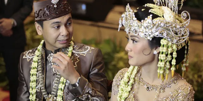 Anissa Aziza Ungkap Apa Yang Membuatnya Mantap Menikah Dengan Raditya Dika Anissa Aziza Ungkap Apa Yang Membuatnya Mantap Menikah Dengan Raditya Dika