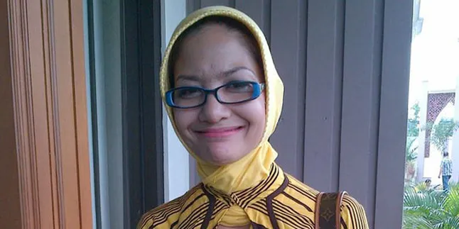 Anita Agnes Alexandra Gugat Cerai Suami