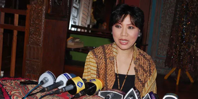 Anne Avantie Selalu Berikan Energi Baik di Status BBM