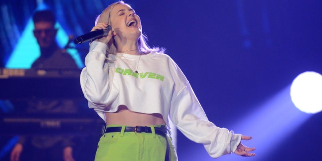 Anne Marie Meriahkan Panggung Spekta Indonesian Idol Dengan 'Rockabye'