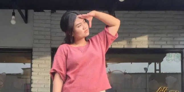 Annisa Diadra Rilis Single yang Bertajuk KAMU DAN DIRINYA