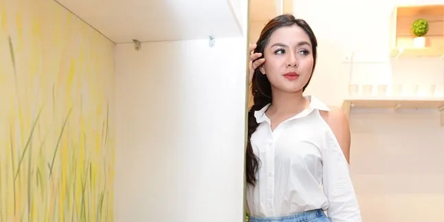 Antara Akting dan Nyanyi, Vicky Shu Pilih Mana Ya? Antara Akting dan Nyanyi, Vicky Shu Pilih Mana Ya?