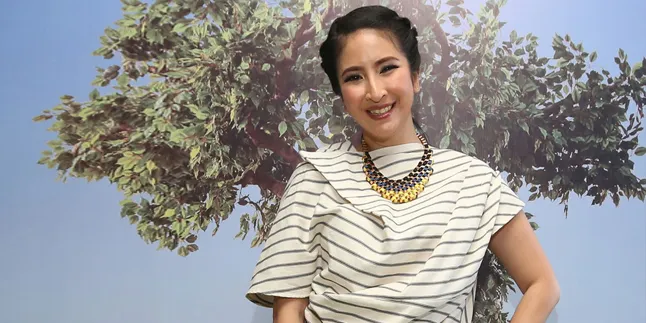 Antara Karir dan Keluarga, Ini Yang Dipilih Novita Angie