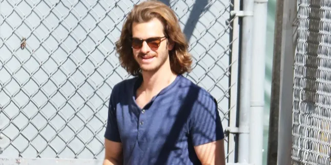Anti Senjata, Andrew Garfield Jadi Tim Medis di Tengah Perang