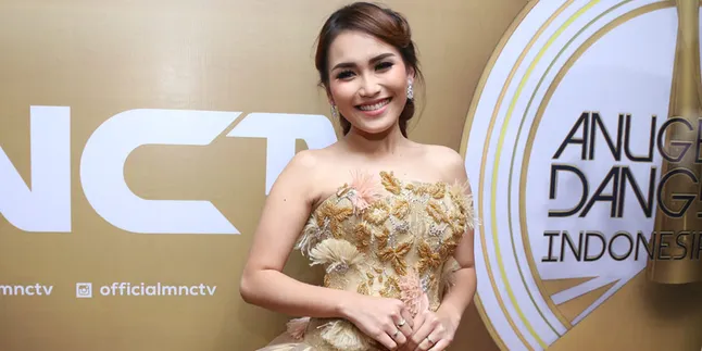 'Anugerah Dangdut Indonesia 2016', Ayu Ting Ting Borong 3 Piala