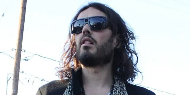 Apa Sih Bedanya Russell Brand Dengan Tuna Wisma? Apa Sih Bedanya Russell Brand Dengan Tuna Wisma?