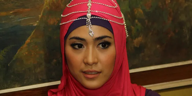 April Jasmine Fokus Penyembuhan Pasca Operasi