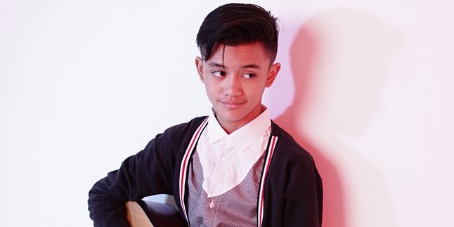 Arash Buana Tawarkan Nuansa Pop Akustik Lewat Single 'Di Dekatmu'