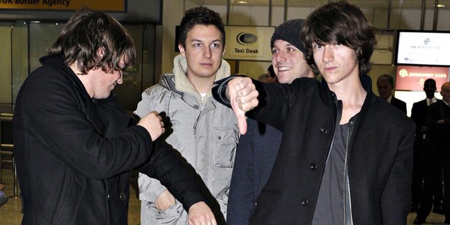 Arctic Monkeys, Lana Del Rey, The Prodigy Manggung Bareng!