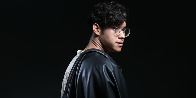 Ardhito Pramono Ungkap Pengalamannya Sebagai Musisi Indie dan Label