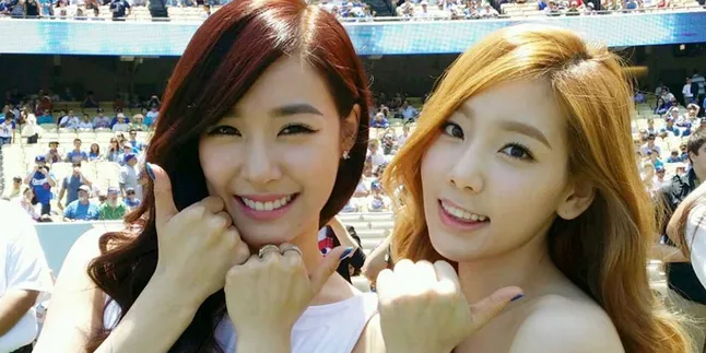 Argh... Pose Taeyeon dan Tifaany SNSD Ini Bikin Ngakak