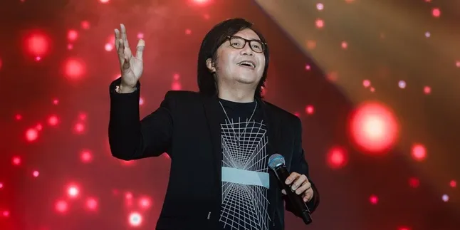 Ari Lasso Ganti Gaya Rambut Setelah 30 Tahun, Panen Pujian - Makin Awet Muda!