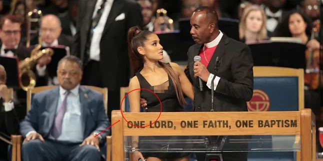 Ariana Grande Mengalami Pelecehan di Acara Pemakaman Aretha Franklin
