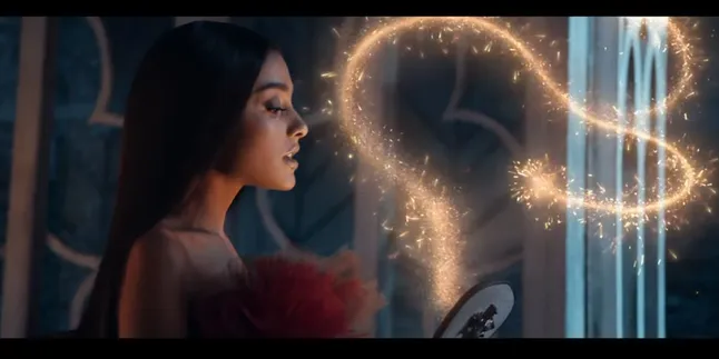 Ariana Grande Menjelma Jadi Princess Disney!