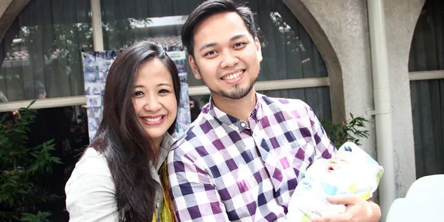 Arlan dan Astrid Suami - Istri Gadget? Arlan dan Astrid Suami - Istri Gadget?