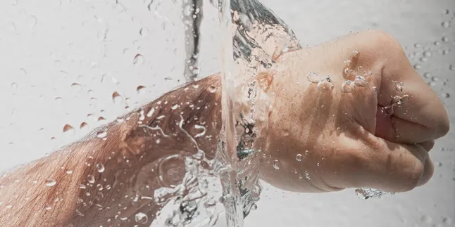 Arti Air Penjelasan Secara Umum, Beserta Karakteristik dan Fungsinya