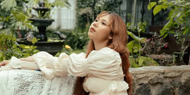 Arti dan Makna Lagu Ah Nadin Amizah, tentang Kebahagiaan Usai Bertemu Cinta yang Tepat