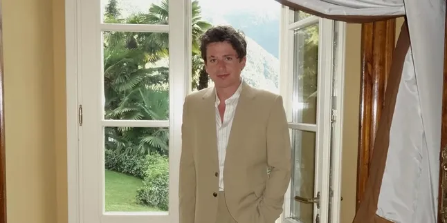 Arti dan Makna Lagu Charlie Puth - We Don't Talk Anymore, Tentang Cinta yang Gagal dan Sulitnya Move On Arti dan Makna Lagu Charlie Puth - We Don't Talk Anymore, Tentang Cinta yang Gagal dan Sulitnya Move On