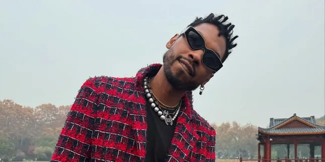 Arti dan Makna Lagu Coffee Miguel Tentang Cinta yang Penuh Gairah