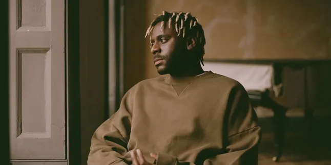 The Meaning and Significance of the Song Stargazing - Myles Smith About Love and Hope