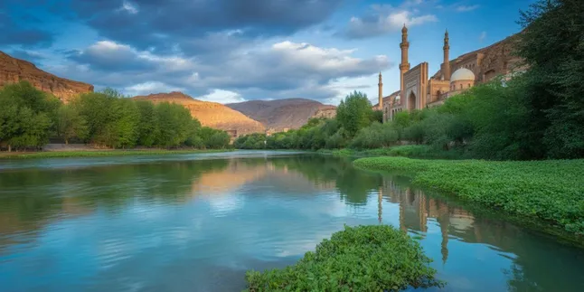 Arti Mimpi Banjir Air Jernih Menurut Islam: Makna dan Tafsir Lengkap