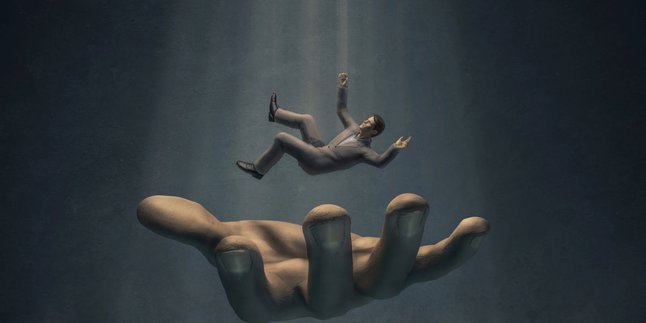 The Meaning of Falling from Heights in Dreams, It Turns Out to Signify This Hidden Meaning!