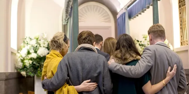 Meaning of Dreams About Family Death: Meanings and Interpretations to Know