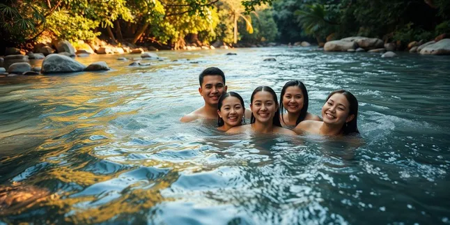 Arti Mimpi Mandi di Sungai Bersama Teman: Makna dan Tafsir Lengkap