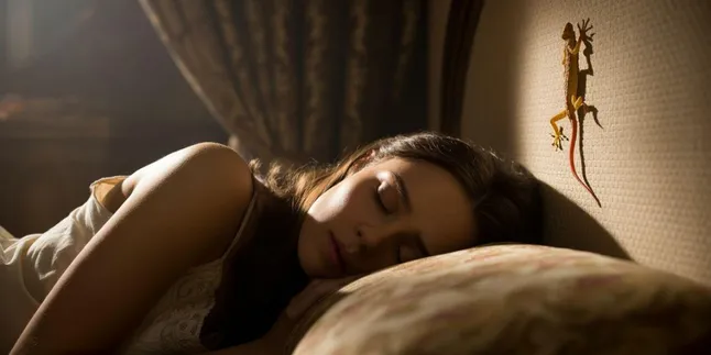 Arti Mimpi Membunuh Cicak: Makna dan Tafsir Lengkap