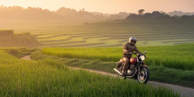 Arti Mimpi Naik Motor Lewat Sawah: Makna dan Tafsir Lengkap