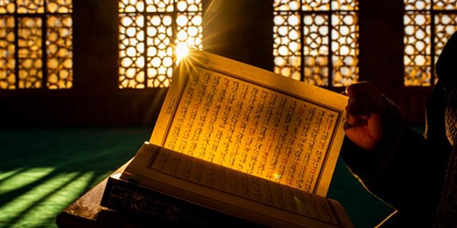 Meaning of Ya Ayyuhalladzina Amanu, Know Why It Often Appears in the Quran